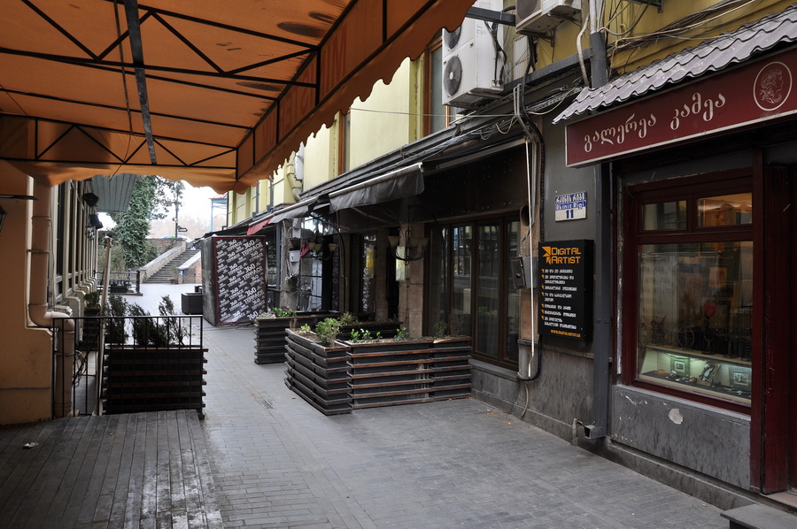 улица железные ряды в Тбилиси