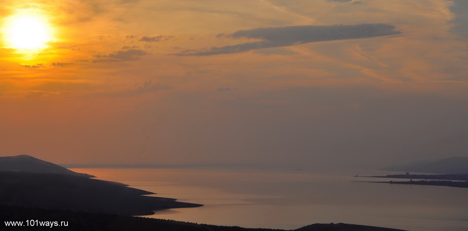 Хорватия закат на море