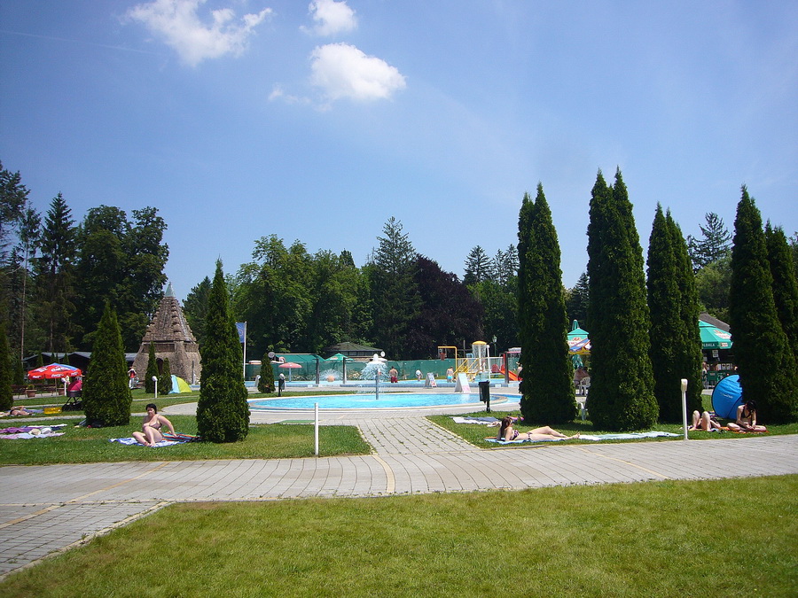 детский бассейн купальни Мишкольца
