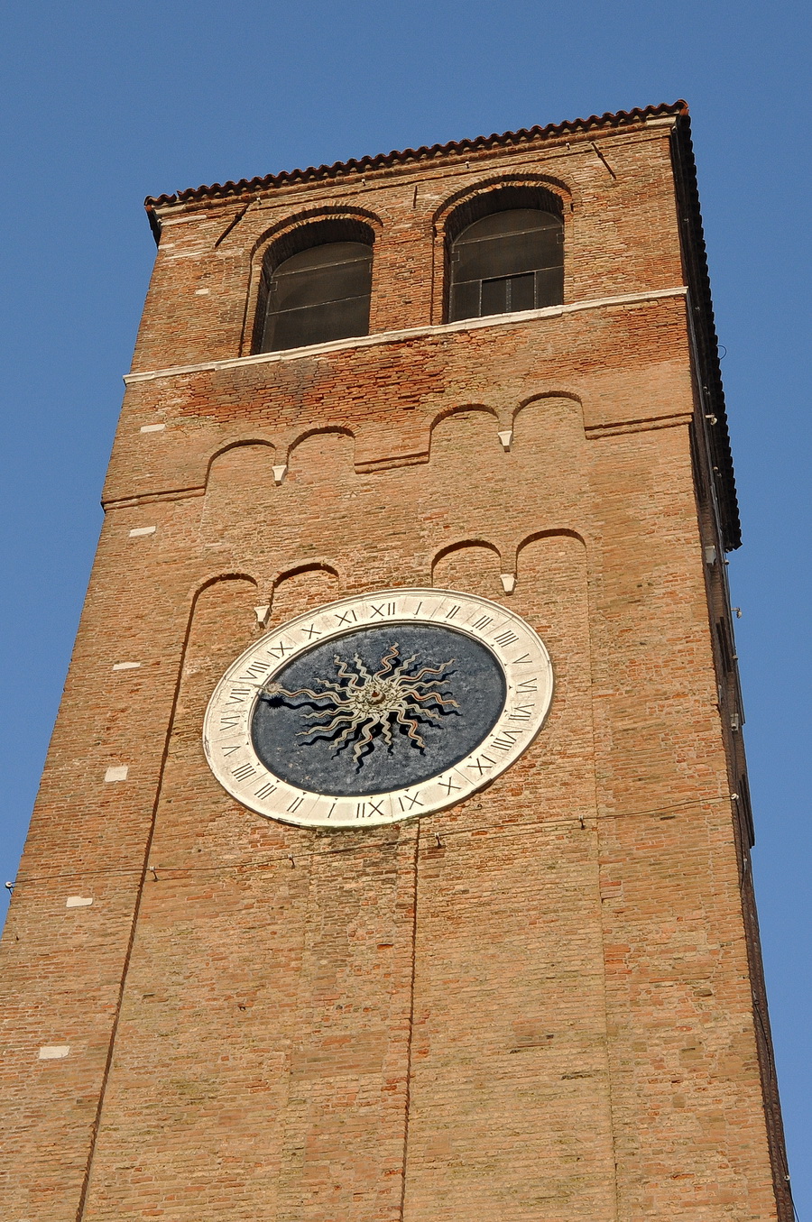 Часовая башня церкви Сант-Андреа