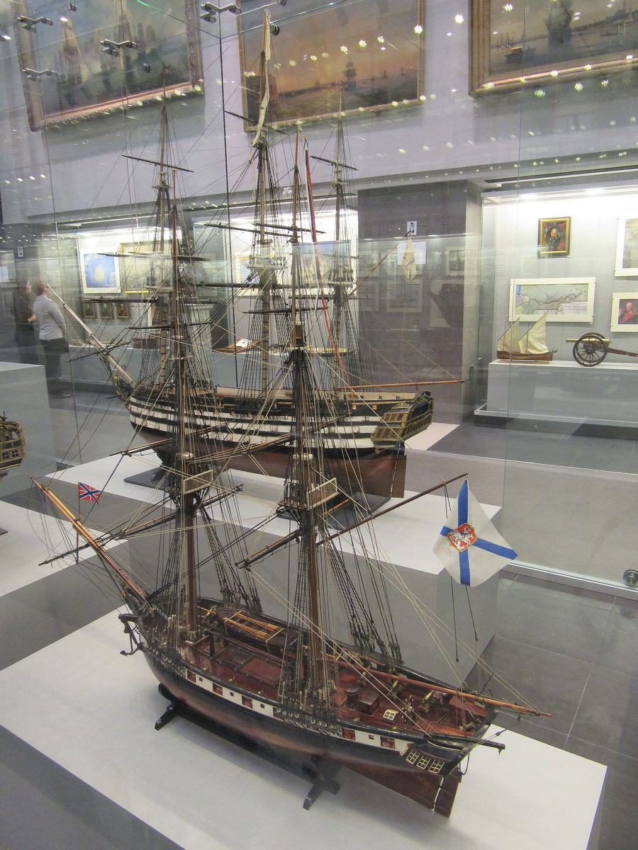 модели кораблей в музее ВМФ