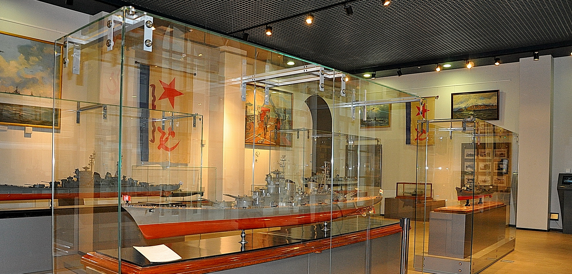 макеты современных кораблей в музее ВМФ